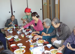 �T�[�N�������A�{�����e�B�A����